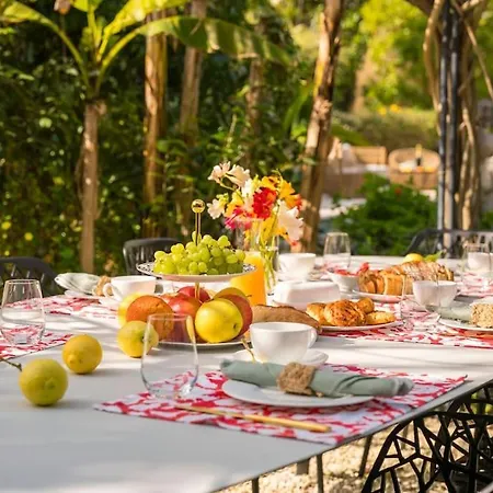 Centre Maison Bourgeoise *