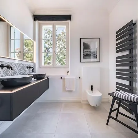 Centre Maison Bourgeoise Cannes